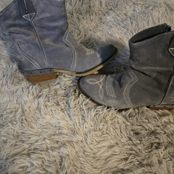 Sundance Blue/Gray Cowboy Booties - Picture 2 of 9